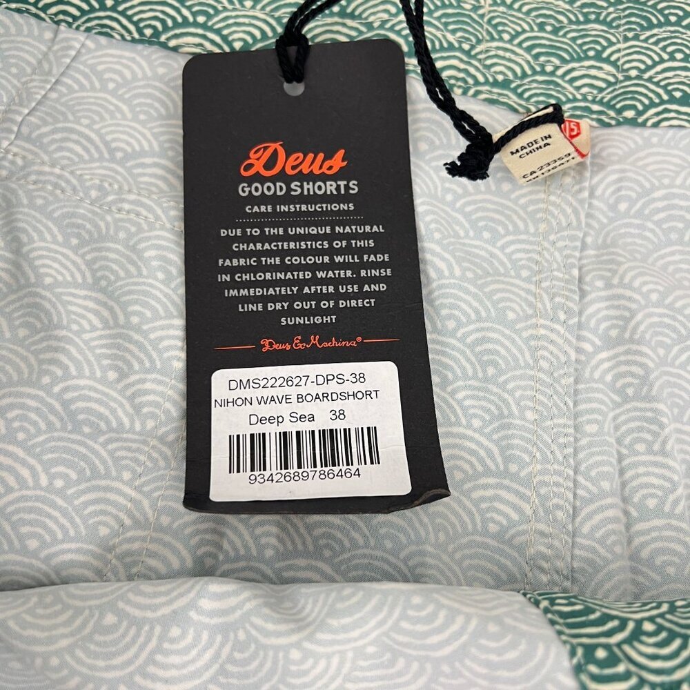 Deus ex machina  Nihon wave Board Shorts Size 38 Swim Trunks - Picture 7 of 8
